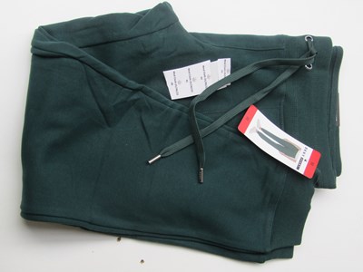 Lot 43 - DKNY Sport green jogger pants, size L