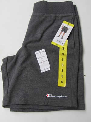 Lot 86 - Champion fleece granite heather shorts, size S